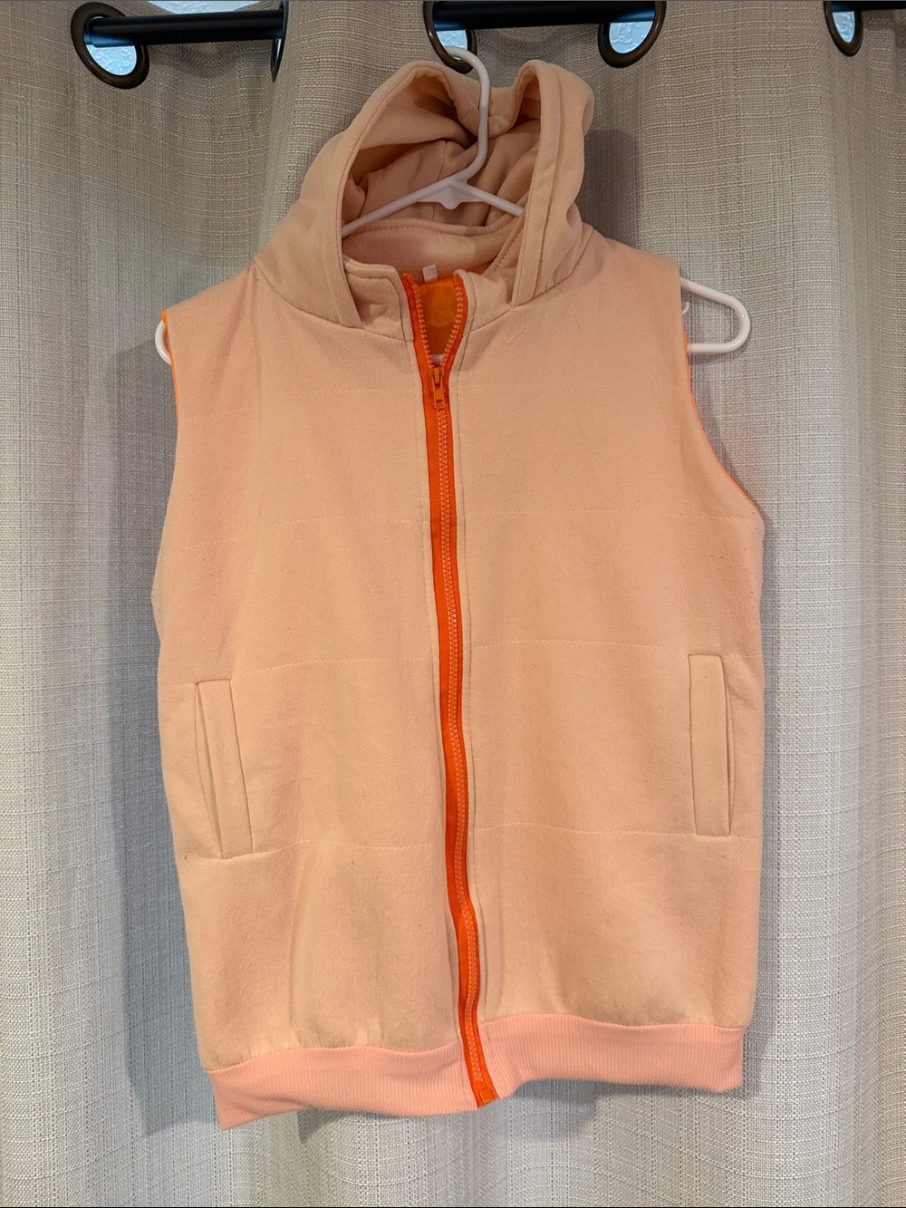 Women Hooded Sleeveless Vest Jacket - Peach/Orange